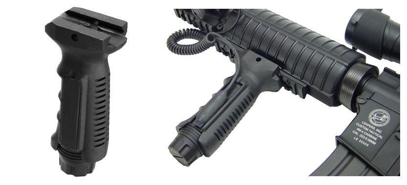 UTG RBFGRP168B Vertical Foregrip Black Polymer - Leapers - UTG