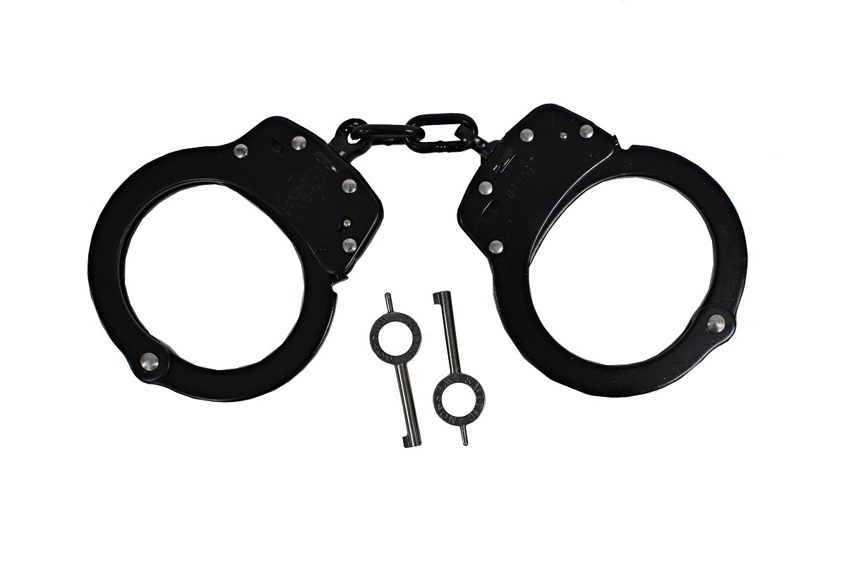 Buy S&W MODEL 100 HANDCUFFS STD CHAIN-LK BLACK online