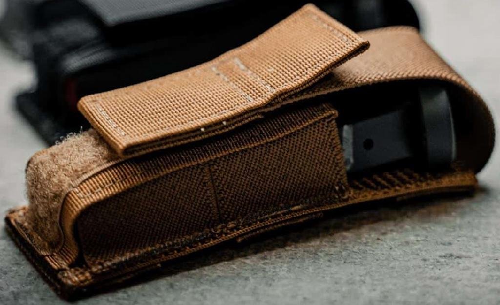 GunfightersINC AOKMCOY Kenai Magazine Pouch, Nylon, Coyote Brown