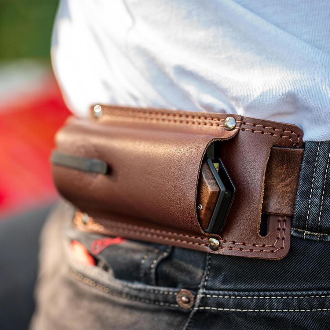 Woox Leggenda Folding Knife - Genuine Leather Knife Sheath - Woox
