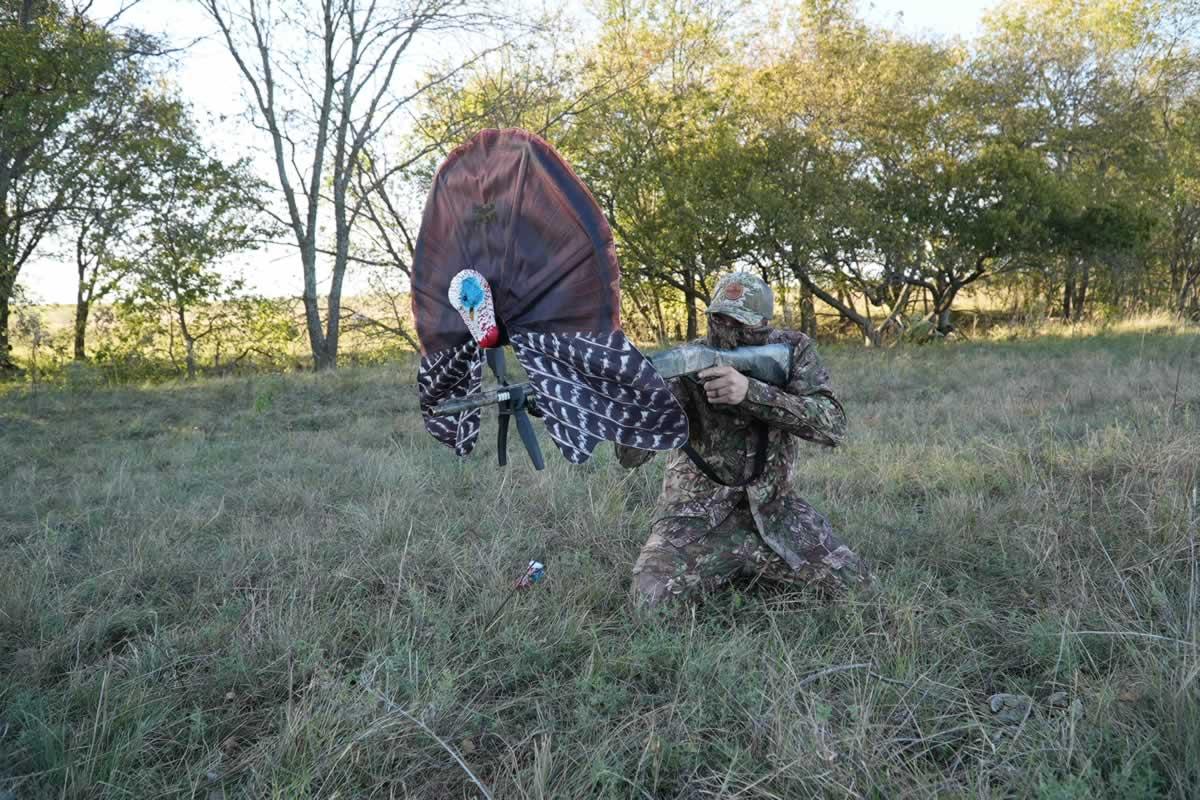 Mojo HW2524 Scoot-N-Shoot Gunner Turkey Decoy with Mounting System - View 2