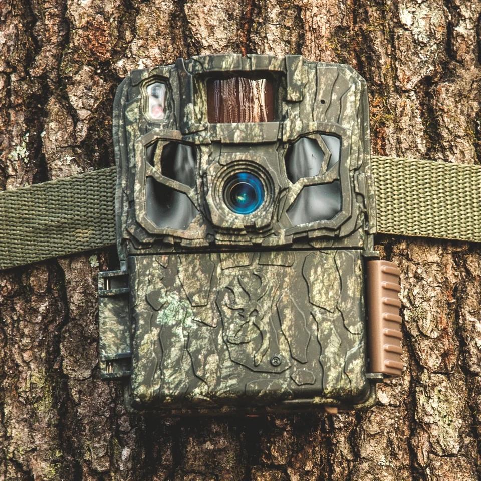 Browning BTC6FHDR40 Dark Ops Trail Camera 40MP - View 2