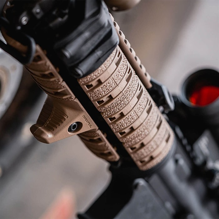 Magpul MAG510-FDE XTM Enhanced Rail Panels Flat Dark Earth - View 3