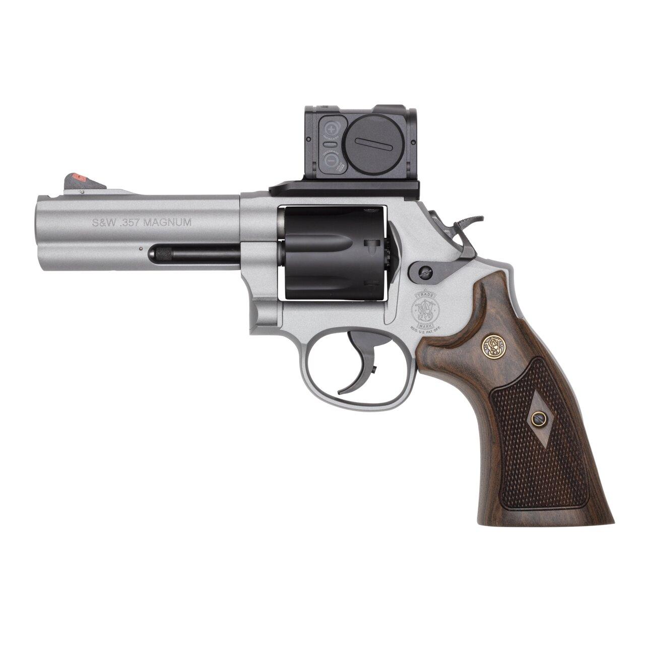 Smith and Wesson 14635 686 Plus 357 Magnum | 38 Special 4.13" Titanium Cerakote Revolver - View 2