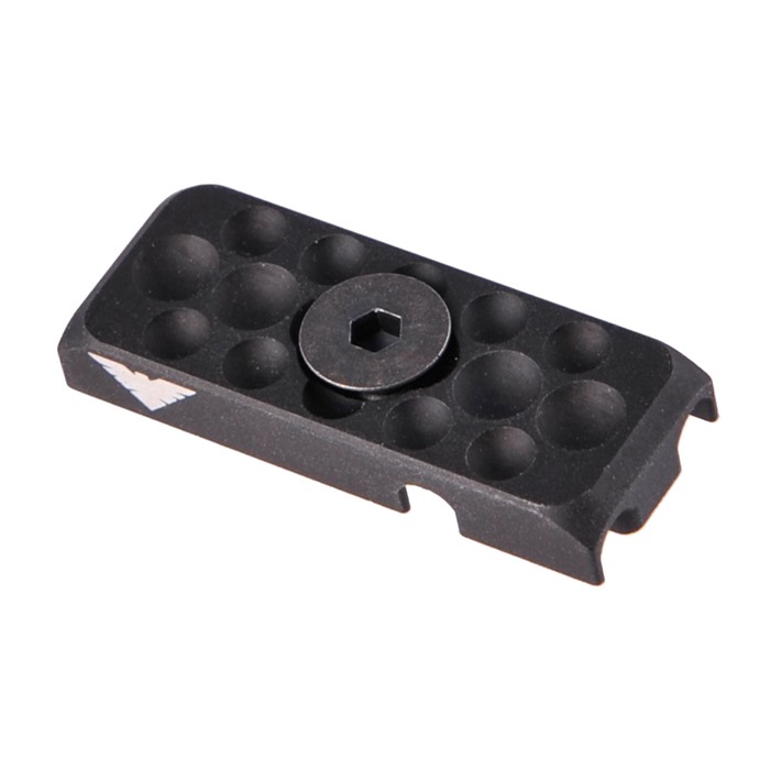 M-LOK CABLE MANAGEMENT PANEL BLK - View 2