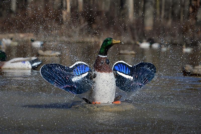 Higdon Outdoors 53077 XS Splashing Flasher Mallard Decoy 12V Li-ion Timer - View 2