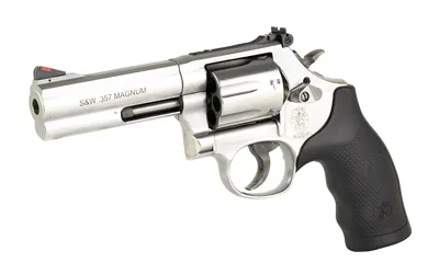 Smith & Wesson 686 Plus 357 Magnum 13920 - View 4